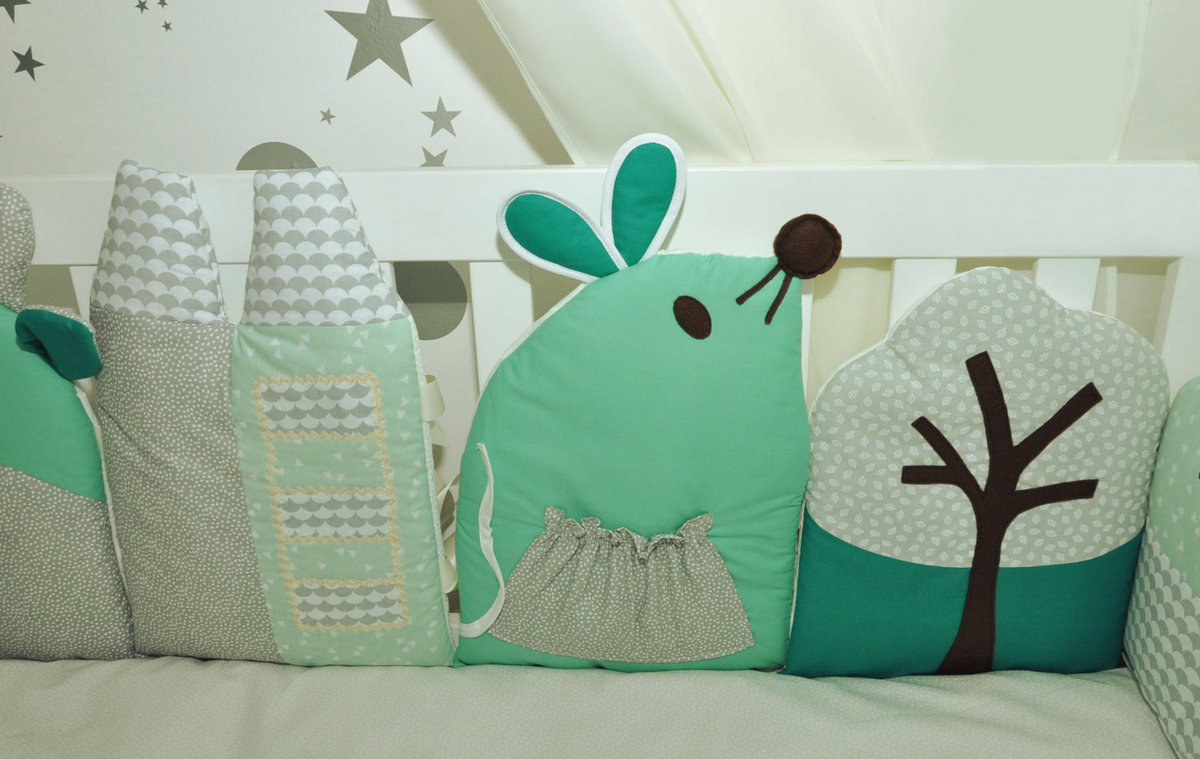 Cushion to cribs mint banaby.co.uk