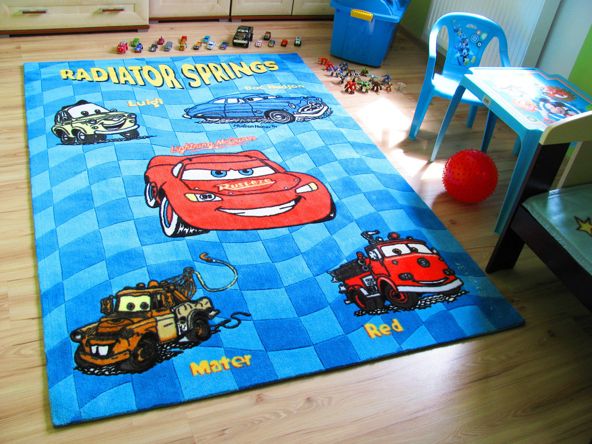 Cars 8 Children's Rug banaby.co.uk