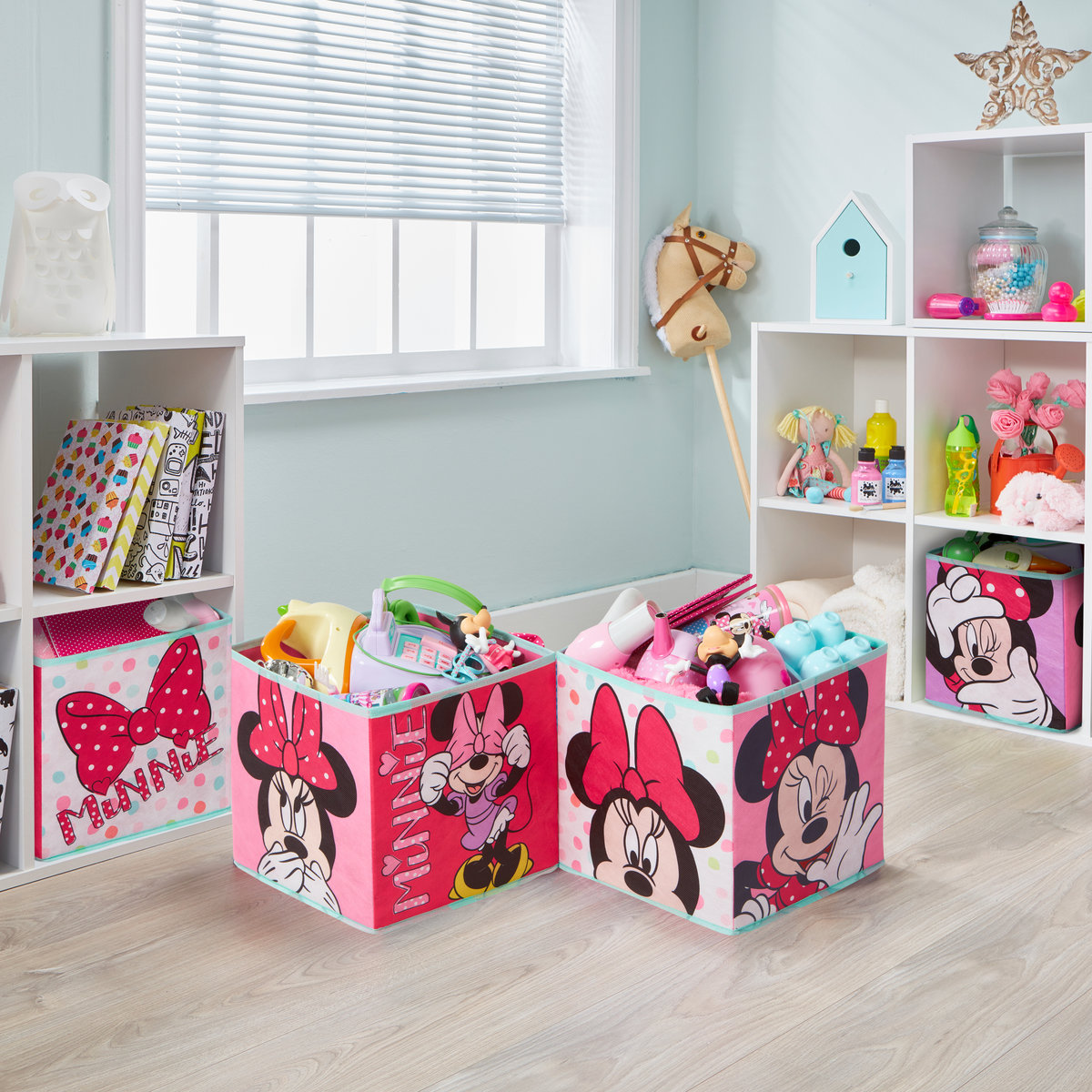 Four storage boxes Minnie Mouse banaby.co.uk