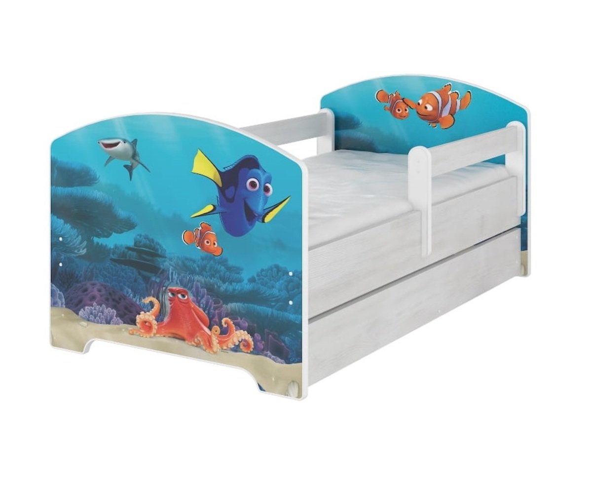 Baby bed se behind the gate Dory and Nemo decor norwegian pine