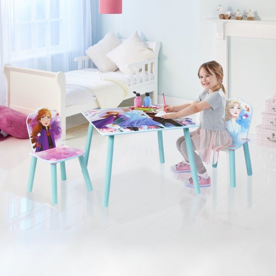 Childlike table with chairs Frozen 2