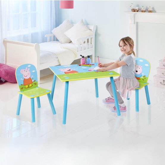 Childlike table with chairs Peppa Pig