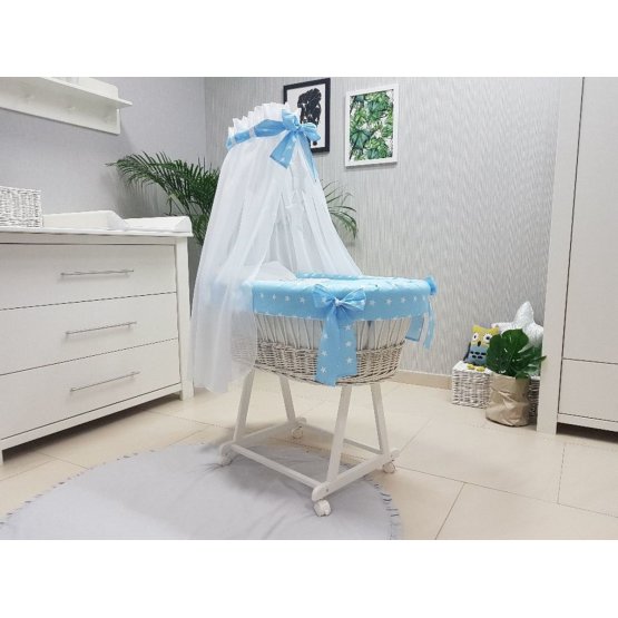 Wicker cot with equipment for baby - blue stars